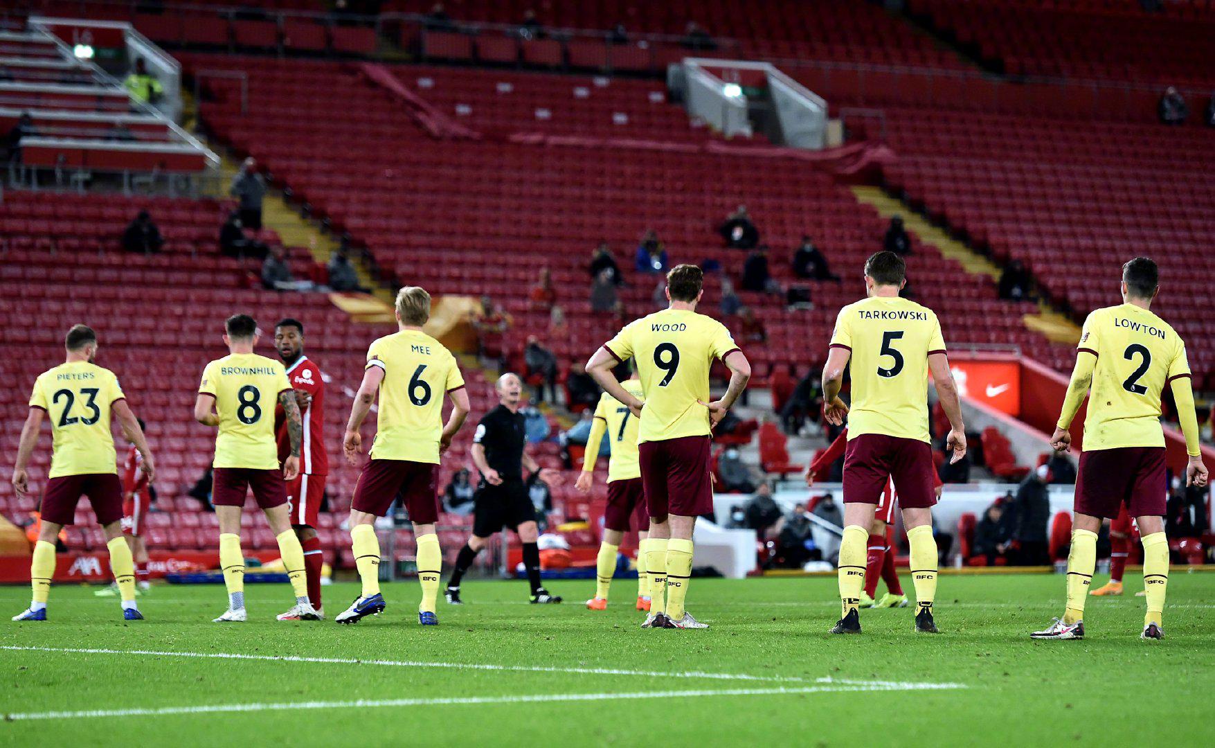 并不占据绝 并不占据绝